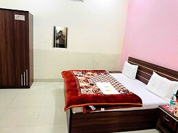 Shri Kamal Dham Hotel Vrindavan