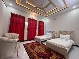 Lux Lodges Guest House