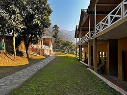 High Bank Himalayan Retreat Eco Resort
