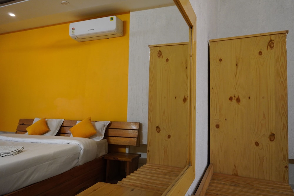 High Bank Himalayan Retreat Eco Resort