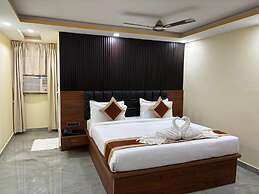 HOTEL DIAMOND CREST