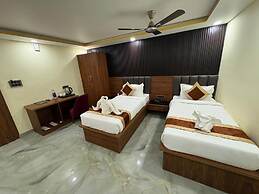 HOTEL DIAMOND CREST