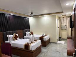 HOTEL DIAMOND CREST