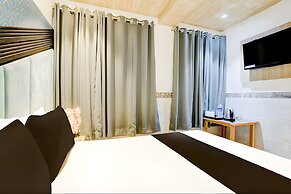 Hotel Diamond Residency