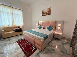 The Golden Nacre Palace