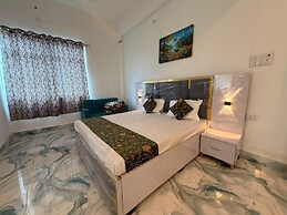 The Golden Nacre Palace