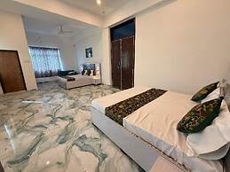 The Golden Nacre Palace
