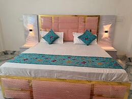 The Golden Nacre Palace