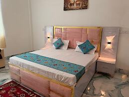 The Golden Nacre Palace