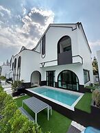 V Villa Khaoyai