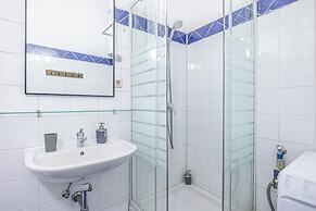 Modern 1BR Apartment Central Location