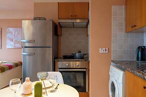 Johny's Spot - 1BR & Balcony in Larnaca