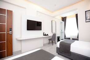 U By Z Hotels, Brookefield