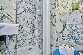 Superb Flat With Terrace in the Centre of Paris