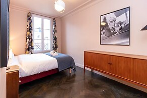Superb Flat With Terrace in the Centre of Paris