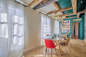 Superb Flat With Terrace in the Centre of Paris