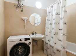 Lovely 2BR Near Belvedere Palace