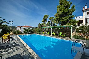 Kamelia Villas in Alonissos