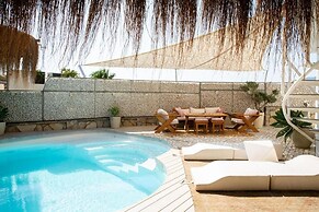 Bodrumda Deniz Manzaralı 3 Odalı Villa