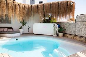 Bodrumda Deniz Manzaralı 3 Odalı Villa