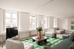 Queens Suites by Daniel&Jacob's