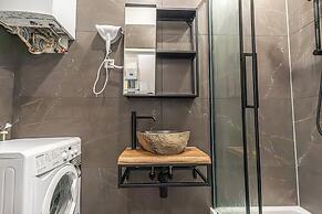 Comfortable 2BR Apt Near Attractions