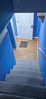Room-cosy Basement Apartment
