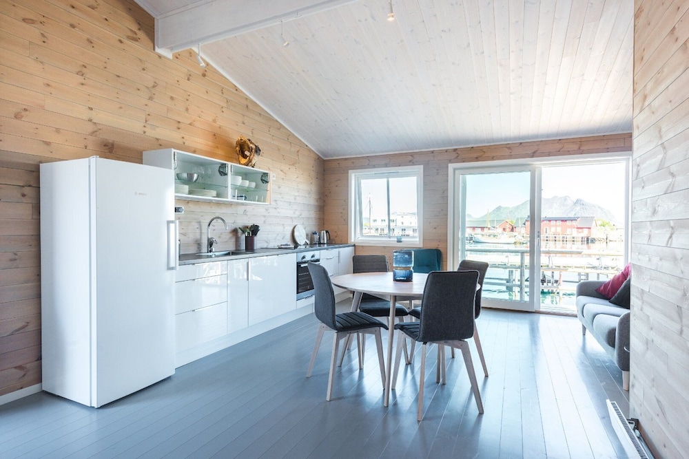 Hattvika Lodge