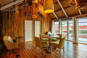 Hattvika Lodge