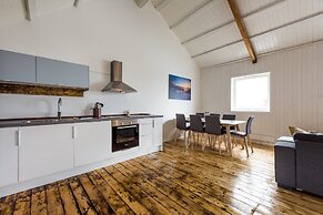 Hattvika Lodge