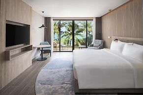 Radisson Blu Resort, Phuket Mai Khao Beach