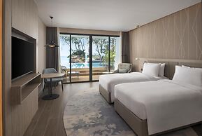 Radisson Blu Resort, Phuket Mai Khao Beach