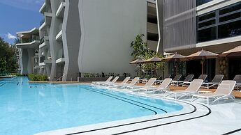 Radisson Blu Resort, Phuket Mai Khao Beach