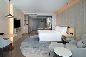 Radisson Blu Resort, Phuket Mai Khao Beach