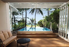 Radisson Blu Resort, Phuket Mai Khao Beach