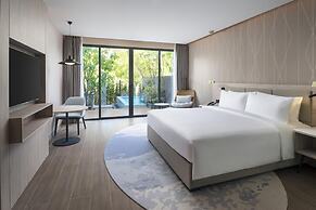 Radisson Blu Resort, Phuket Mai Khao Beach