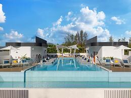 Radisson Blu Resort, Phuket Mai Khao Beach