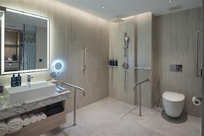 Radisson Blu Resort, Phuket Mai Khao Beach