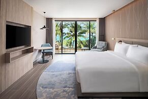 Radisson Blu Resort, Phuket Mai Khao Beach