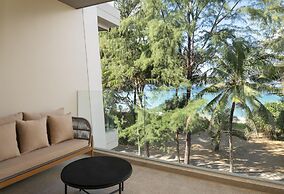 Radisson Blu Resort, Phuket Mai Khao Beach