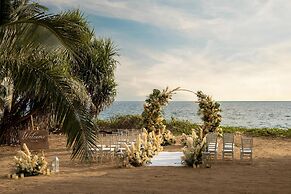 Radisson Blu Resort, Phuket Mai Khao Beach