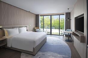 Radisson Blu Resort, Phuket Mai Khao Beach