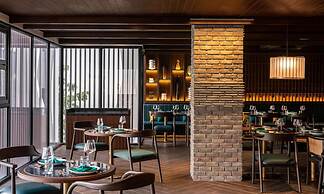 Radisson Blu Resort, Phuket Mai Khao Beach
