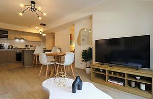 w Engaging 2BR w Balcony in Miraflores