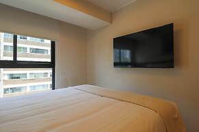 w Engaging 2BR w Balcony in Miraflores