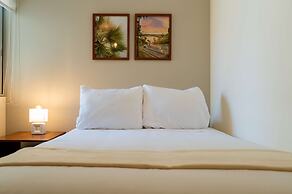 w Comfortable 2BR w Balcony in Miraflores