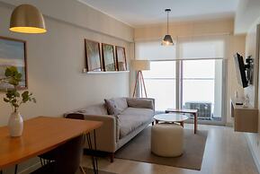 w Comfortable 2BR w Balcony in Miraflores