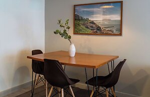 w Comfortable 2BR w Balcony in Miraflores