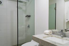 w Comfortable 2BR w Balcony in Miraflores
