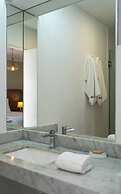 w Comfortable 2BR w Balcony in Miraflores